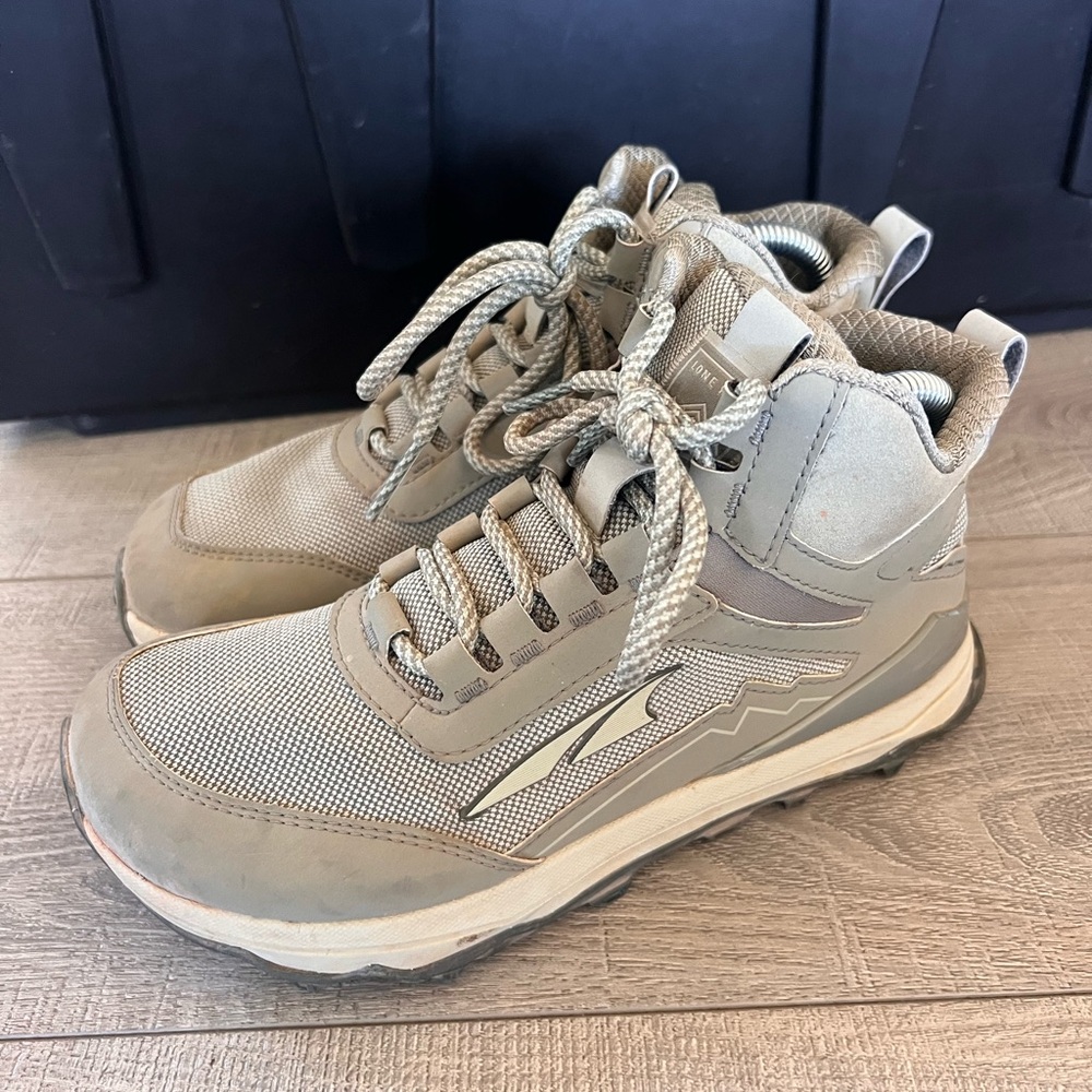 Women's Altra  hiking Tan Athletic High-Top Sneakers with Cushioned Support
